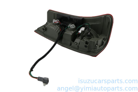ISUZU DMAX2015 LAMPAS ASM R ((LED)RED 8982222810