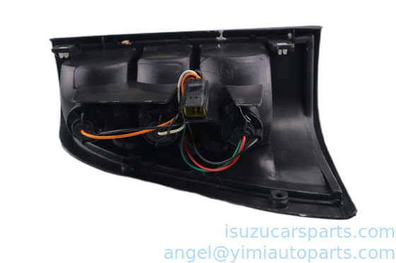 ISUZU TFR17 Lampu Belakang ASM R 8971144491