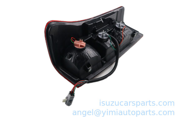 ISUZU DMAX 2012 Lampu Belakang ASM L 8981254031