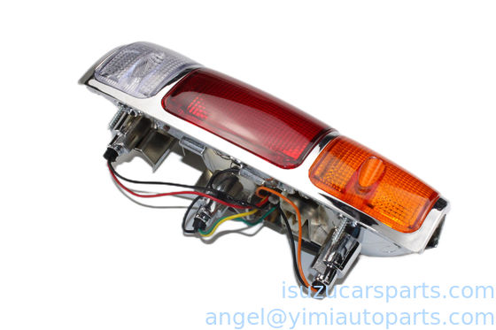 ISUZU UCR TFR2000 Lampu Belakang ASM R 8970687401