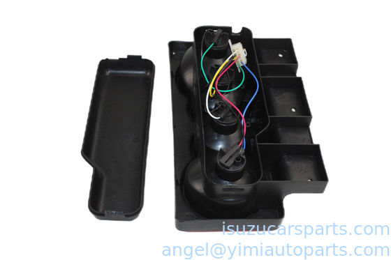 ISUZU KY N900 Lampu Belakang L 377310002 0941789160 8970131121