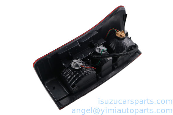 Daya tahan tinggi 2012 Isuzu Dmax Tail Lamp ASM R 8981254021 Standar